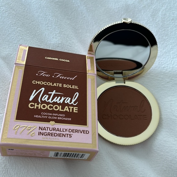 Brand New Too faced women’s bronzer in caramel cocoa - Picture 3 of 5